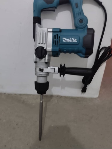 Rotomartillo Makita Hr3016