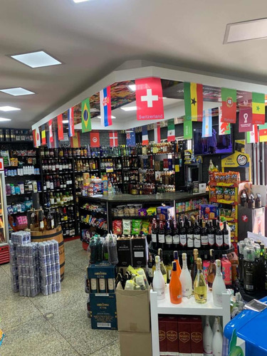 Imagen 25 de 30 de Venta Fondo De Comercio, Licores Y Bodegón Baruta-manzanres