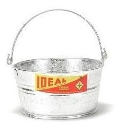 Imagen 1 de 2 de Jicara Con Asa De Lamina Galvanizada #12 - 4.5 Litros Ideal