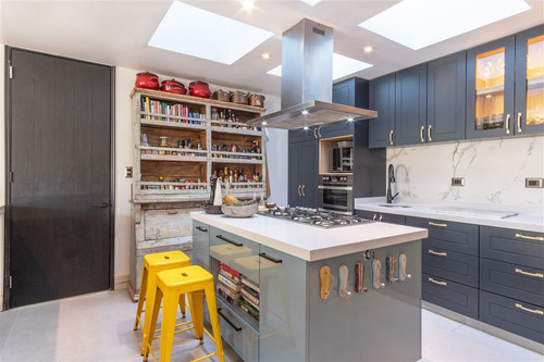 Acogedora Y Moderna Casa En Aguas Claras Hijuelas