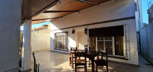 Venta Casa 5 Ambiente Cochera Cubierta Wilde