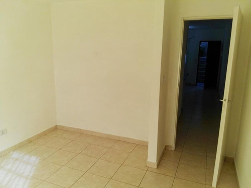 Imagen 8 de 10 de Departamento En Venta En José C Paz