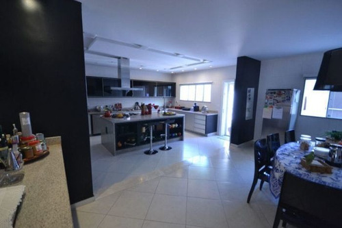 Casa De Condomínio À Venda Na Rua Professor Álvaro Rebello, Barra Da Tijuca, Rio De Janeiro - Rj - Liv-9315