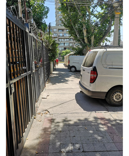 Muy Buen Local A 20 Mts De Irrrazaval