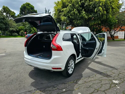 Volvo XC60 2.0 T5 Awd Momentum