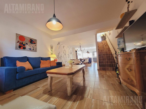 Imagen 8 de 30 de Gran Dúplex 4 Ambientes 120 M2 Cub. Cochera Y Jardin . Posesion Inmediata Visite !