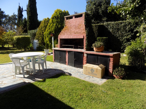 Imagen 18 de 24 de Excelente Chalet 5 Ambientes, Sobre 2 Lotes De Parque Barrio Las Lomas Miramar