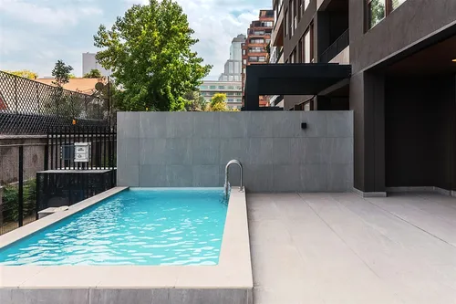 Duplex En Venta De 1d-2b Piscina, Terraza Y Quincho.