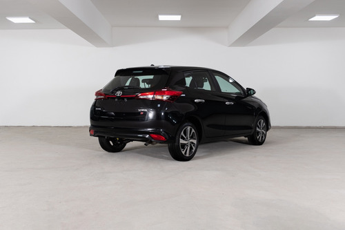 Imagen 5 de 15 de Toyota 2021 Yaris 1.5 5 Ptas S Cvt