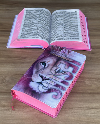 Bíblia Arc Leão Jesus Pink Hiper - Com Harpa E Indice Digital
