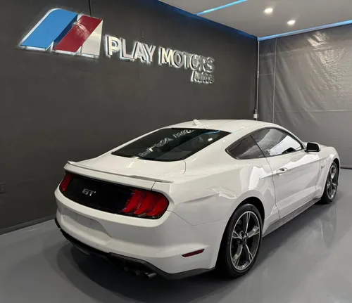Ford Mustang GT COUPE PREMIUM