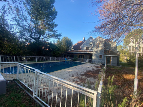 Venta De Casa En Saint Thomas Norte En Canning