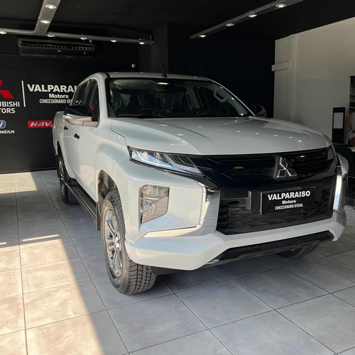 Mitsubishi L200 2.4 Di-d High Power 181cv Cuero