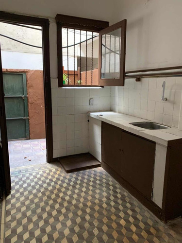 Apartamento Amplio 3 Dormitorios Y Patio - Anda