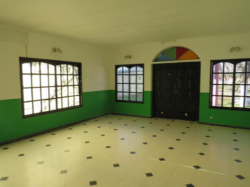 Edificio Comercial En Venta 2134mts2 - Ringuelet