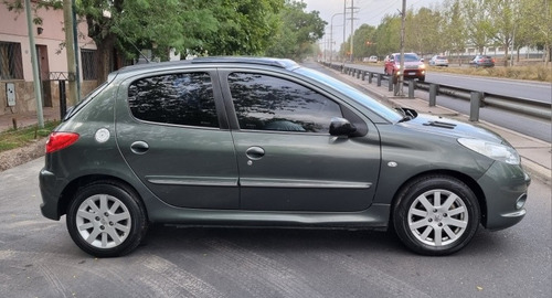 Imagen 3 de 9 de Peugeot 207 2013 1.6 Feline 106cv