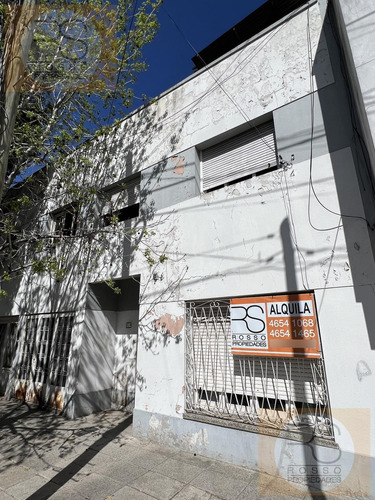 Ph Tipo Casa De 4 Ambientes En Alquiler - Ramos Mejía