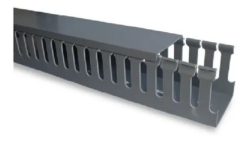 Canaleta Plástica Ranurada 60mm Altura X 40mm Base X 2m