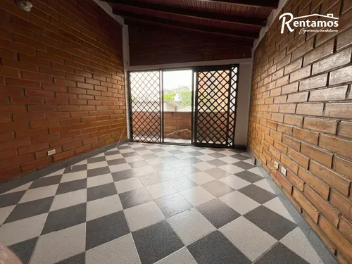 Casa En Venta En Loma De Los Parra. Cod V775671