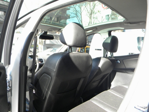 Imagen 13 de 15 de Peugeot 207gti2011