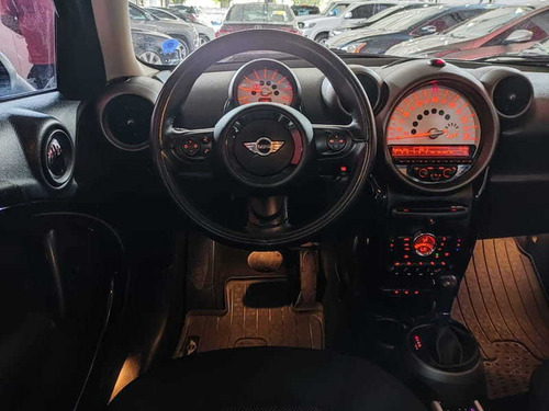 Imagem 10 de 15 de Mini Cooper Countryman 1.6 Aut 4p 2012
