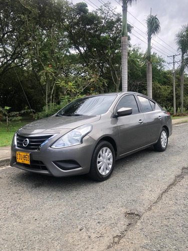 Nissan Versa 1.6 Sense | TuCarro