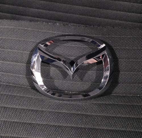 Emblema De Cajuela Mazda 3 Sedan 2014 2018 11.5 X 9.2 Cm