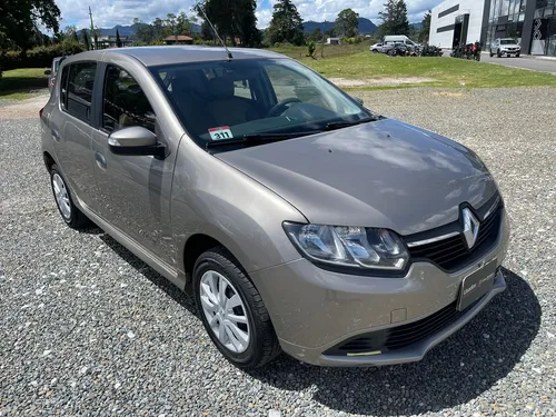 Renault Sandero Expression Mt 1.6 4x2