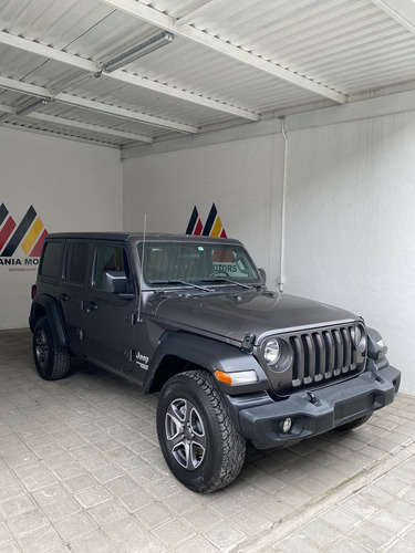 Jeep Wrangler 3.7 Unlimited Sport 3.6 4x4 At