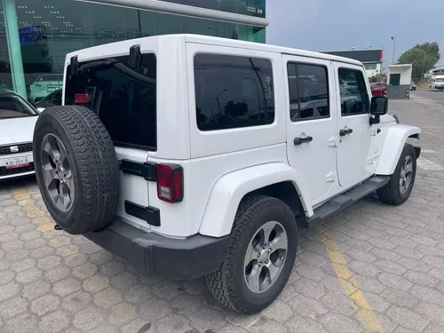 Jeep Wrangler 3.7 Unlimited Sahara 3.6 4x4 At