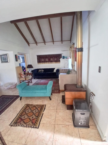 Venta Casa Solida En Los Romeros 4 Habitaciones 520mt2