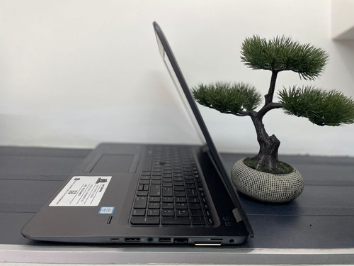 Hp Zbook 15u G3 Core I7 Amd Firepro W4190m 16gb+256gb+1tb Purpura (Reacondicionado)