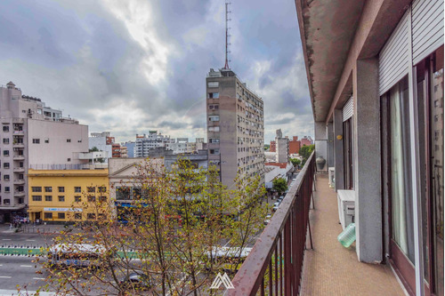 Apartamento 3 Dormitorios Garage Y Terraza Amplia