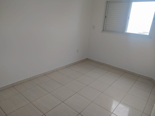 Imagem 12 de 25 de Apartamento Com 138m2 De Área Útil, Sendo 3 Quartos 1 Suíte 2 Vagas, Sacada Vista Mar E Morro, Entrada 150 Mil