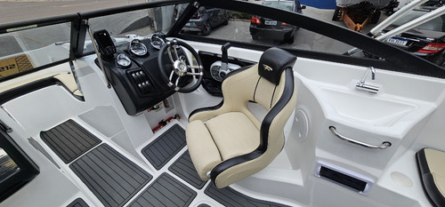 Lancha Focker 212 (2023)