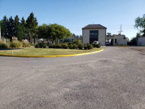Imagen 5 de 12 de Venta De Lote 1608 M2 Barrio Malibù Canning