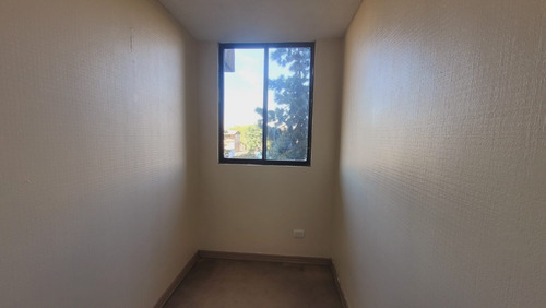 Portugal / Av. Irarrazaval, 40mt, 2 Dorm, 2 Baños