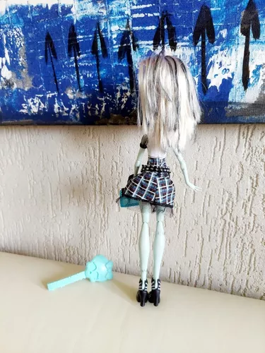 Monster High ♥ Frankie Stein (choque eletrizante) ♥ – Juliana