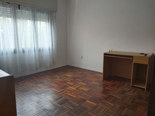 Imagen 4 de 17 de Oportunidad. Ideal Inversión. Renta O Vivienda Para Dos Familias. Buena Ubicación A Pasos De Av. Luis A. De Herrera. Muy Buen Entorno. Dos Casas Del 70 Planchada En Perfecto Estado.