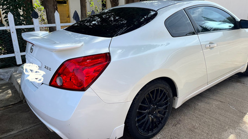Nissan Altima Coupe 2.5S