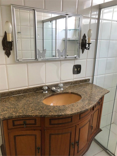 Imagem 13 de 22 de Amplo Apartamento - Reo542251
