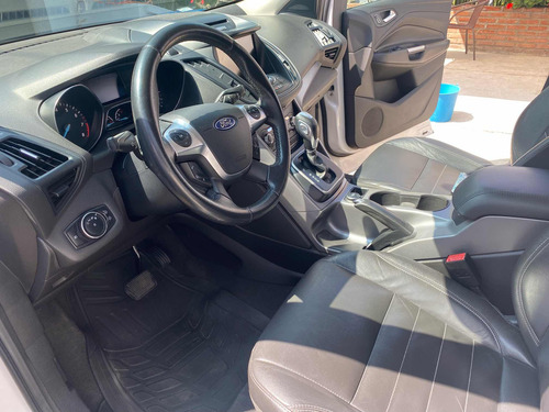 Ford Escape 2.5 Se Plus Piel At