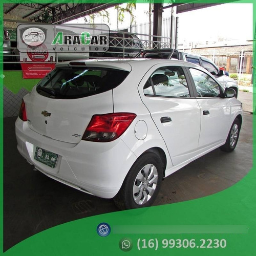 Imagem 4 de 10 de Chevrolet Onix 1.0 Mpfi Joy 8v Flex 4p Manual