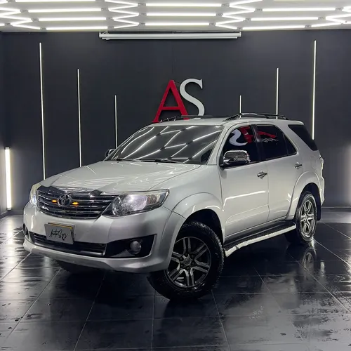 Toyota Fortuner 2.7 Sr5 4X2