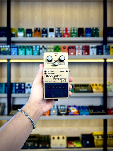 Pedal Boss Acoustic Preamp Ad-2 Mit Dourado-escuro (Usado)