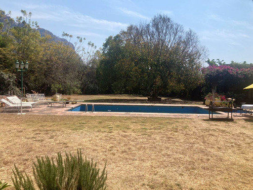 Casa En Venta En Tepoztlan