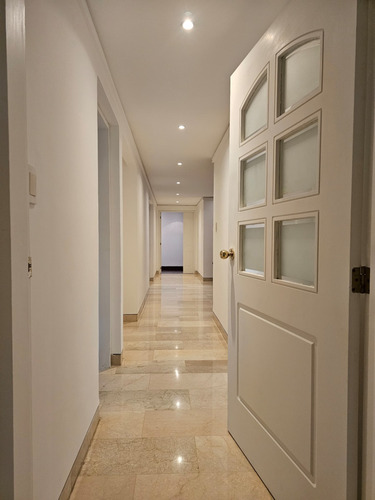Lujoso Apartamento Amoblado En Terrazas Del Country Guataparo. Residencias Atlantis