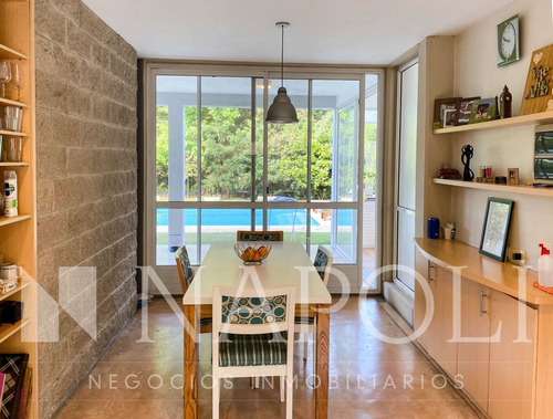 Imagen 5 de 17 de Venta De Casa En Dos Plantas, La Deseada Canning