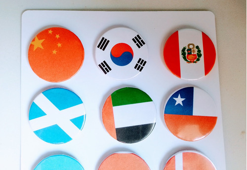 Imagem 4 de 5 de Cartela De Bottons Bandeiras | Broches | Pins | Customização