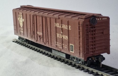 D_t Athearn  Box Car Delaware Hudson Usado 